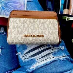Micheal Kors Small Logo Wallet.